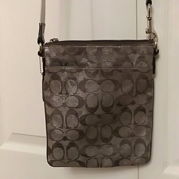 Coach Metallic Gray Signature C Crossbody Purse - Picture 3 of 8